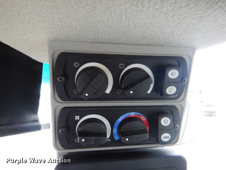 image for item DI2471 2015 Caterpillar 950M  wheel loader