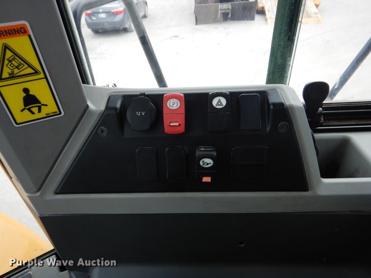 image for item DI2471 2015 Caterpillar 950M  wheel loader