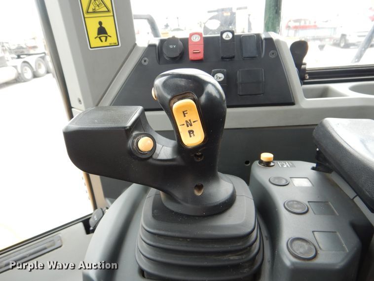 image for item DI2471 2015 Caterpillar 950M  wheel loader