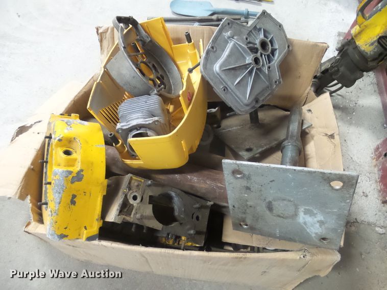 image for item EF9621 (2) Atlas Copco jack hammers