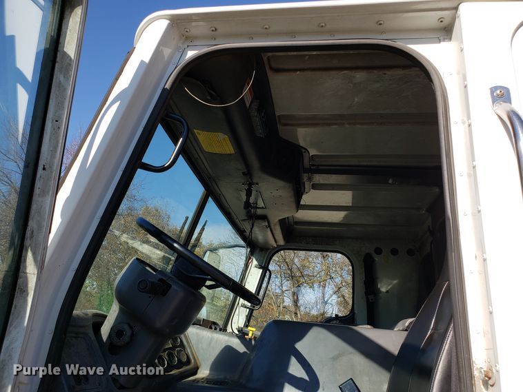 image for item EK9102 2007 American Lafrance Condor refuse truck