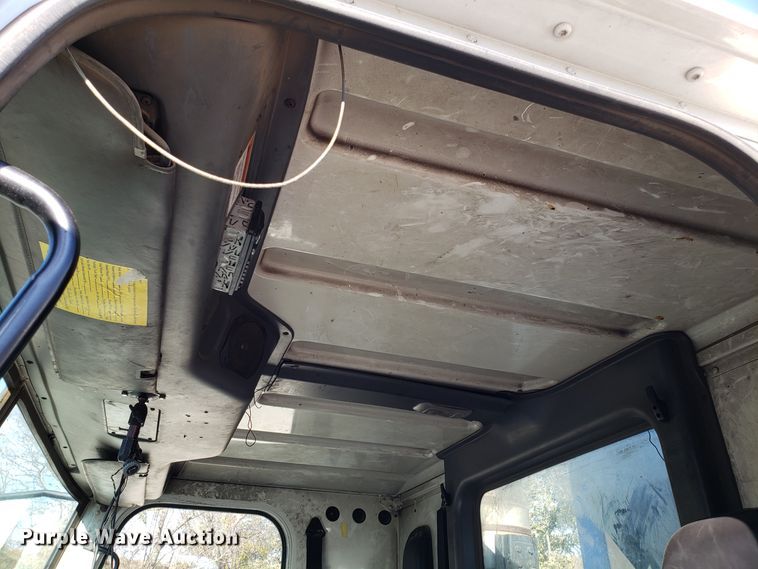 image for item EK9102 2007 American Lafrance Condor refuse truck