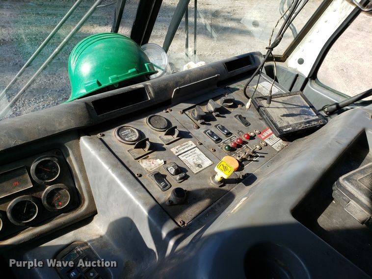 image for item EK9102 2007 American Lafrance Condor refuse truck