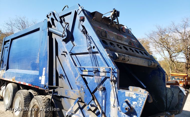 image for item EK9102 2007 American Lafrance Condor refuse truck