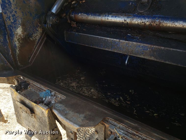 image for item EK9102 2007 American Lafrance Condor refuse truck