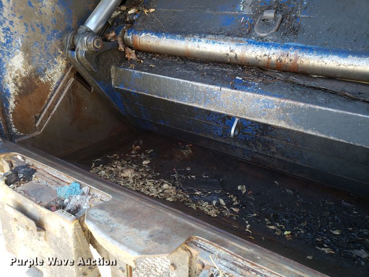 image for item EK9102 2007 American Lafrance Condor refuse truck