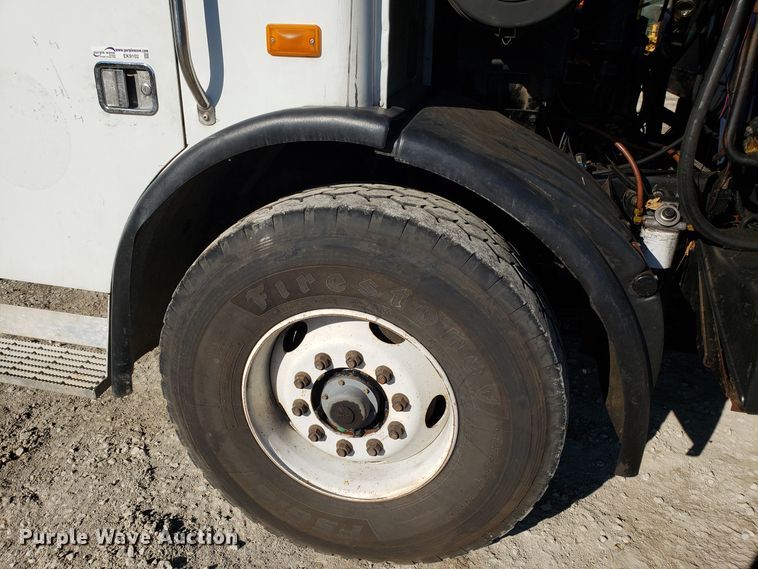 image for item EK9102 2007 American Lafrance Condor refuse truck