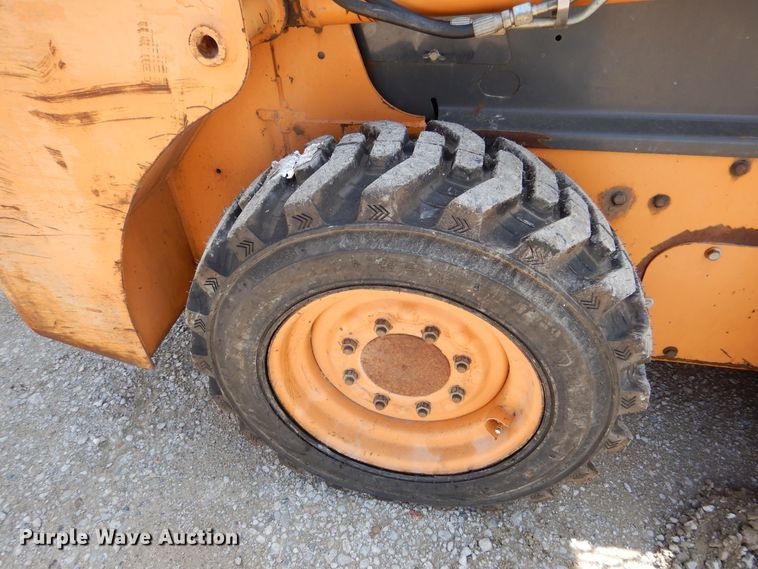 image for item EK9182 2005 Case 410  skid steer loader