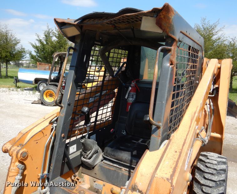 image for item EK9182 2005 Case 410  skid steer loader