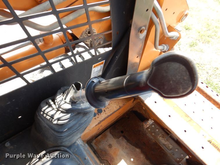 image for item EK9182 2005 Case 410  skid steer loader