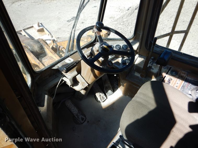 image for item EK9208 1988 Caterpillar 966E  wheel loader