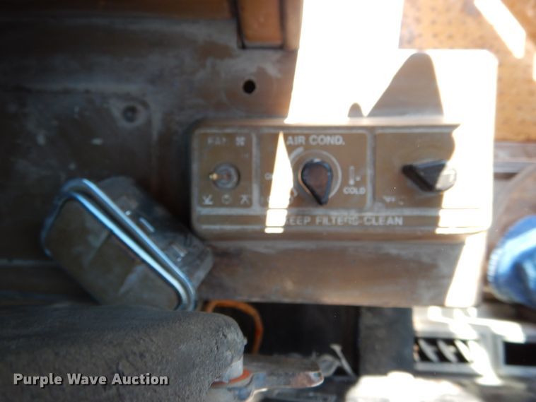 image for item EK9208 1988 Caterpillar 966E  wheel loader