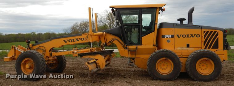 image for item EK9211 2007 Volvo G930 motor grader