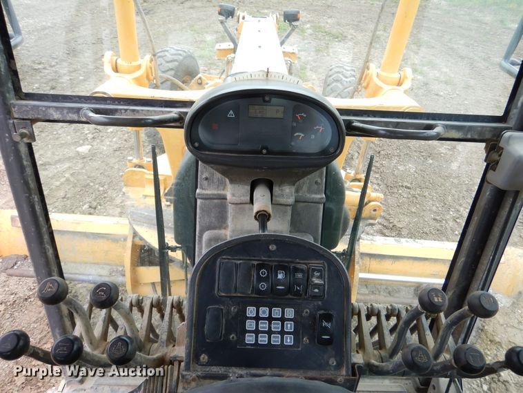 image for item EK9211 2007 Volvo G930 motor grader