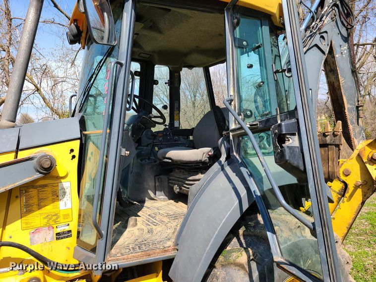 image for item EL9801 2010 John Deere 410J  backhoe