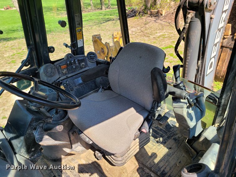 image for item EL9801 2010 John Deere 410J  backhoe