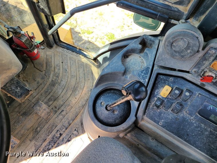 image for item EL9801 2010 John Deere 410J  backhoe