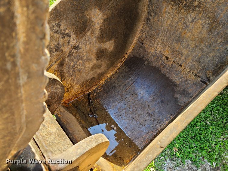 image for item EL9801 2010 John Deere 410J  backhoe