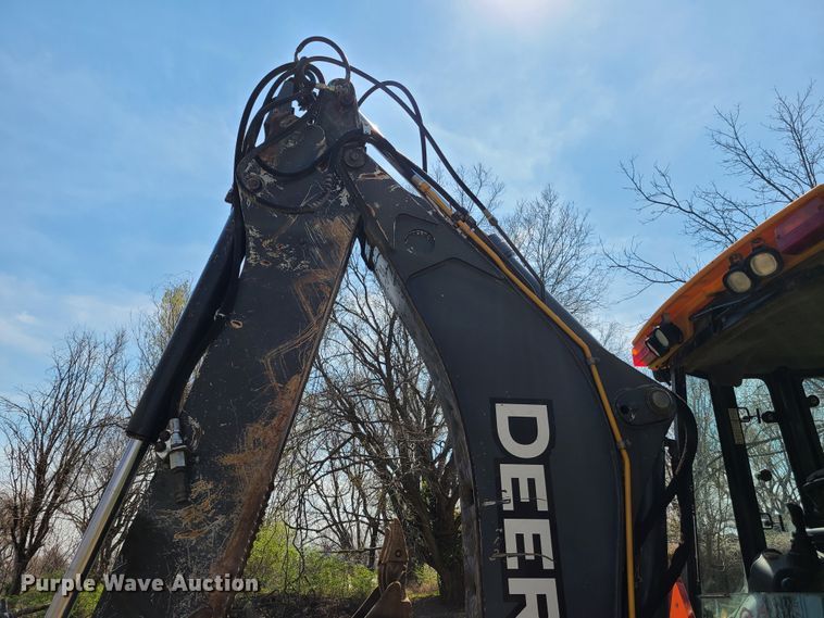 image for item EL9801 2010 John Deere 410J  backhoe