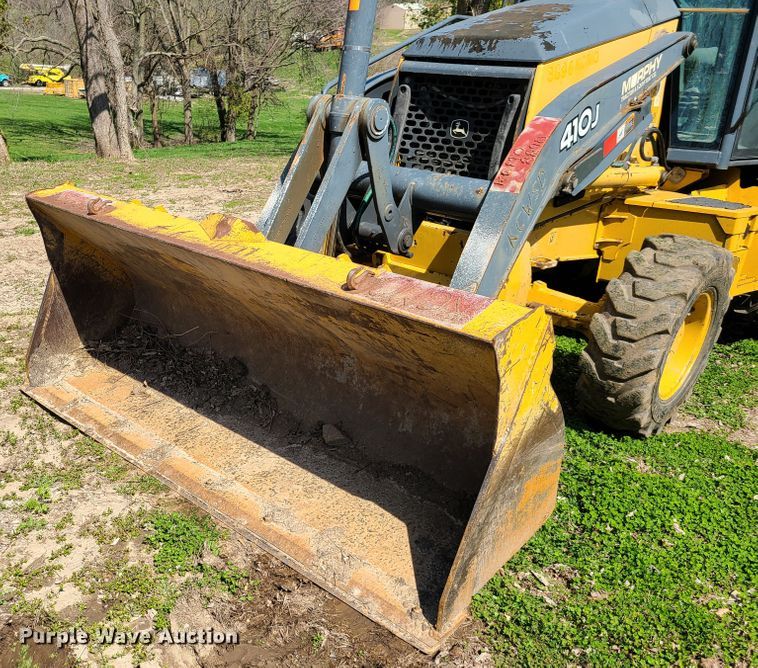 image for item EL9801 2010 John Deere 410J  backhoe