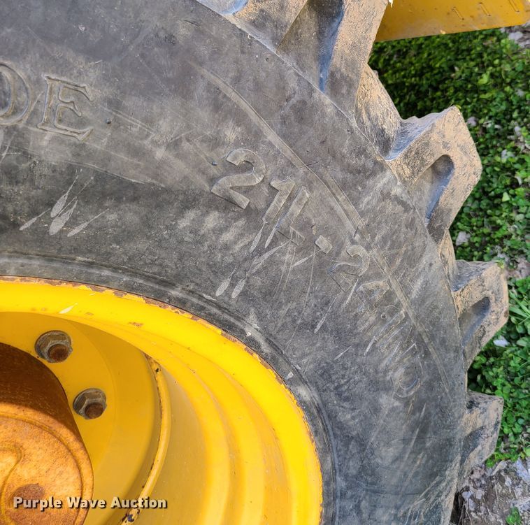 image for item EL9801 2010 John Deere 410J  backhoe