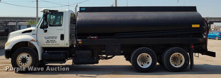 image for item EL9805 2008 International 4400 tank truck