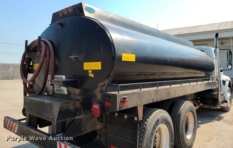 image for item EL9805 2008 International 4400 tank truck