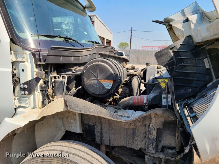 image for item EL9805 2008 International 4400 tank truck