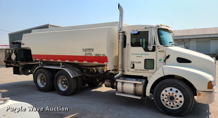 image for item EL9806 2007 Kenworth T300 tank truck