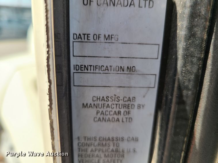 image for item EL9806 2007 Kenworth T300 tank truck