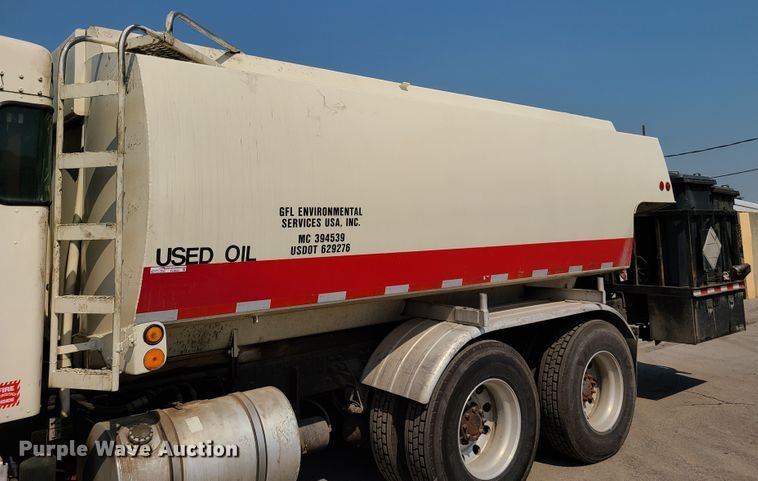 image for item EL9806 2007 Kenworth T300 tank truck