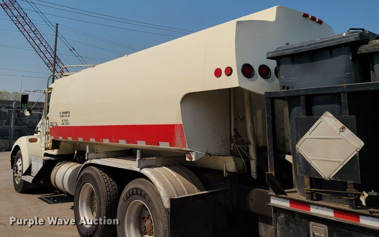 image for item EL9806 2007 Kenworth T300 tank truck