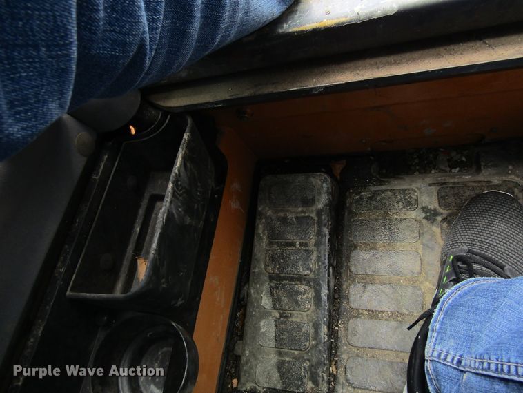 image for item FD9410 2017 Case TR310  tracked skid steer loader