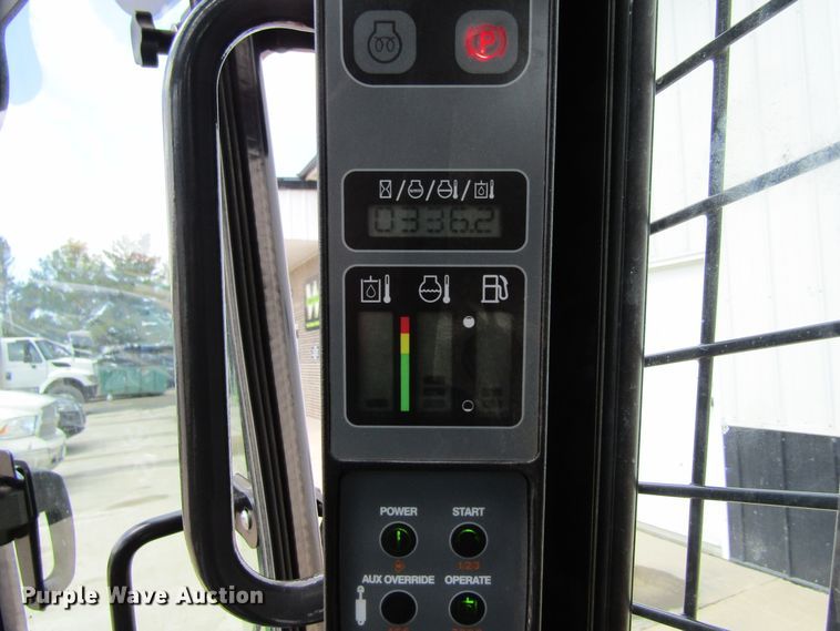 image for item FD9410 2017 Case TR310  tracked skid steer loader