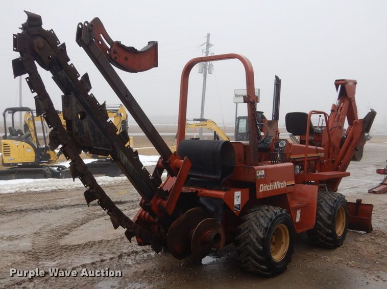 image for item FX9016 Ditch Witch 5110 trencher and trailer