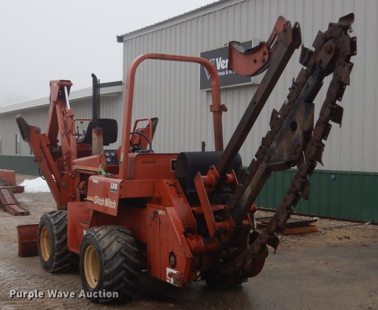 image for item FX9016 Ditch Witch 5110 trencher and trailer