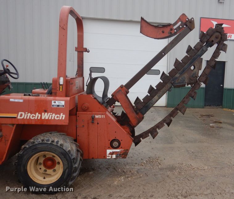 image for item FX9016 Ditch Witch 5110 trencher and trailer