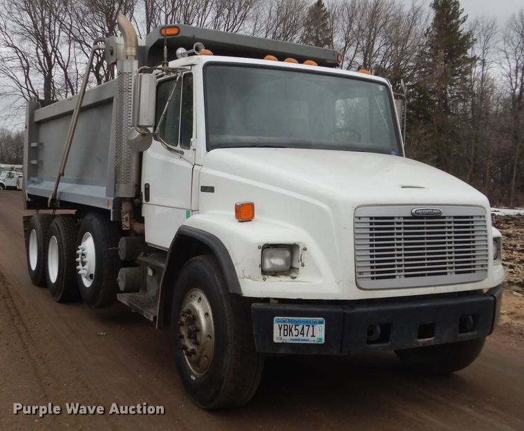 image for item FX9022 2000 Freightliner FL80 dump truck