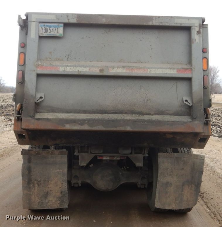 image for item FX9022 2000 Freightliner FL80 dump truck