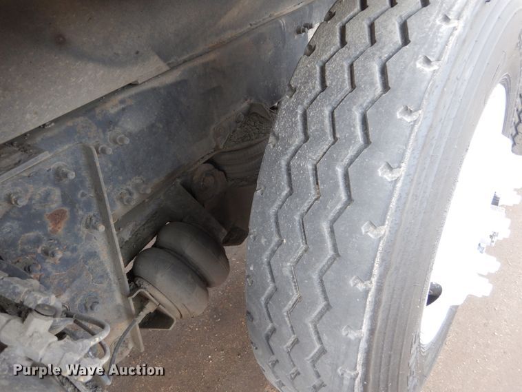 image for item FX9022 2000 Freightliner FL80 dump truck