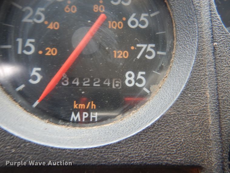 image for item FX9022 2000 Freightliner FL80 dump truck