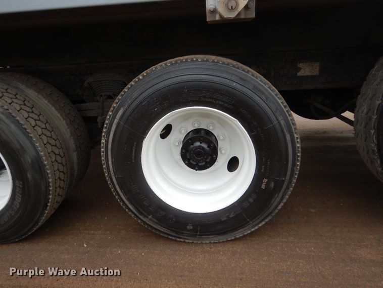 image for item FX9022 2000 Freightliner FL80 dump truck