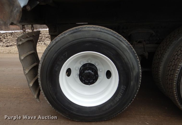 image for item FX9022 2000 Freightliner FL80 dump truck