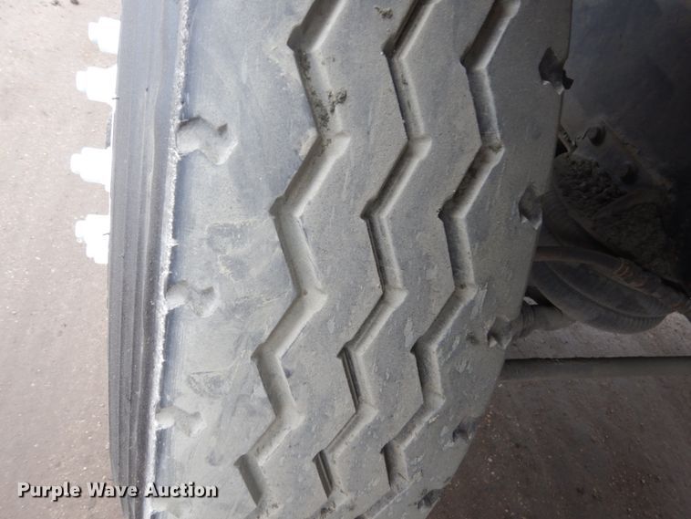 image for item FX9022 2000 Freightliner FL80 dump truck