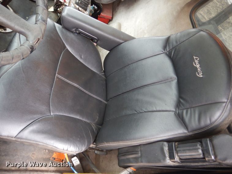 image for item FX9024 2000 Freightliner FL80 dump truck