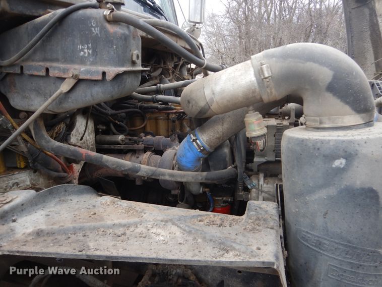 image for item FX9024 2000 Freightliner FL80 dump truck