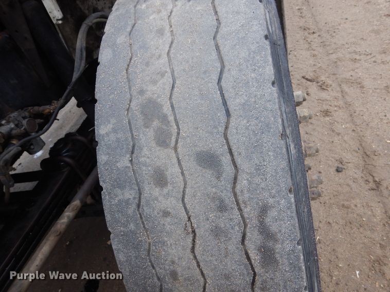 image for item FX9024 2000 Freightliner FL80 dump truck