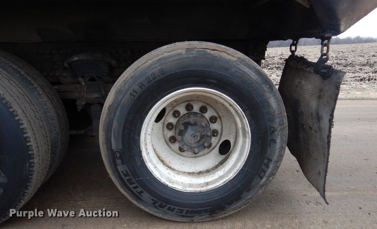 image for item FX9024 2000 Freightliner FL80 dump truck