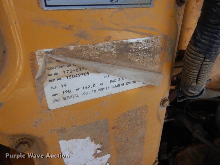 image for item FX9081 2000 Chevrolet C6500 utility bed truck with crane