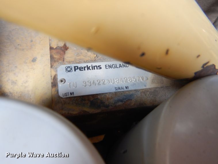 image for item FX9104 Caterpillar WE-851 windrow elevator